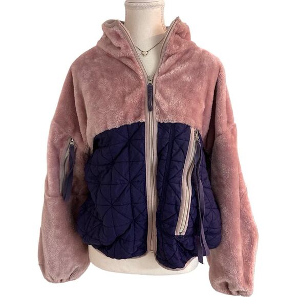 UGG Jackets & Blazers - Ugg Vintage Pink & Purple combo Fur Fleece Puffer Jacket Size M